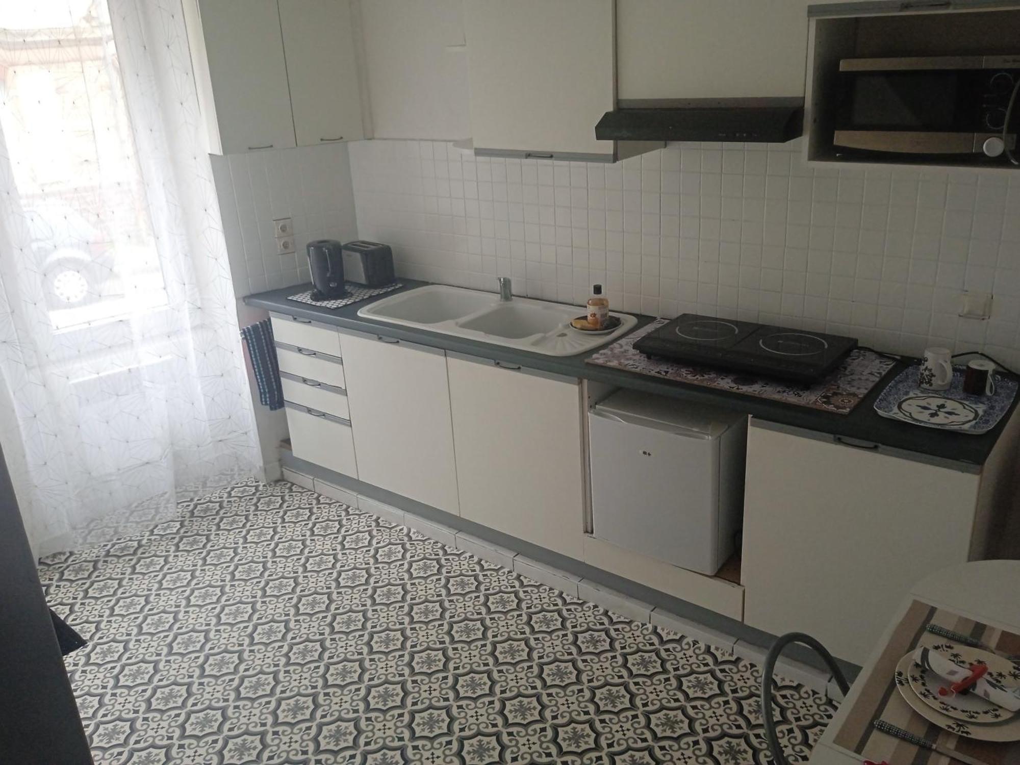 Petit Studio Sud Gare Ренн Экстерьер фото